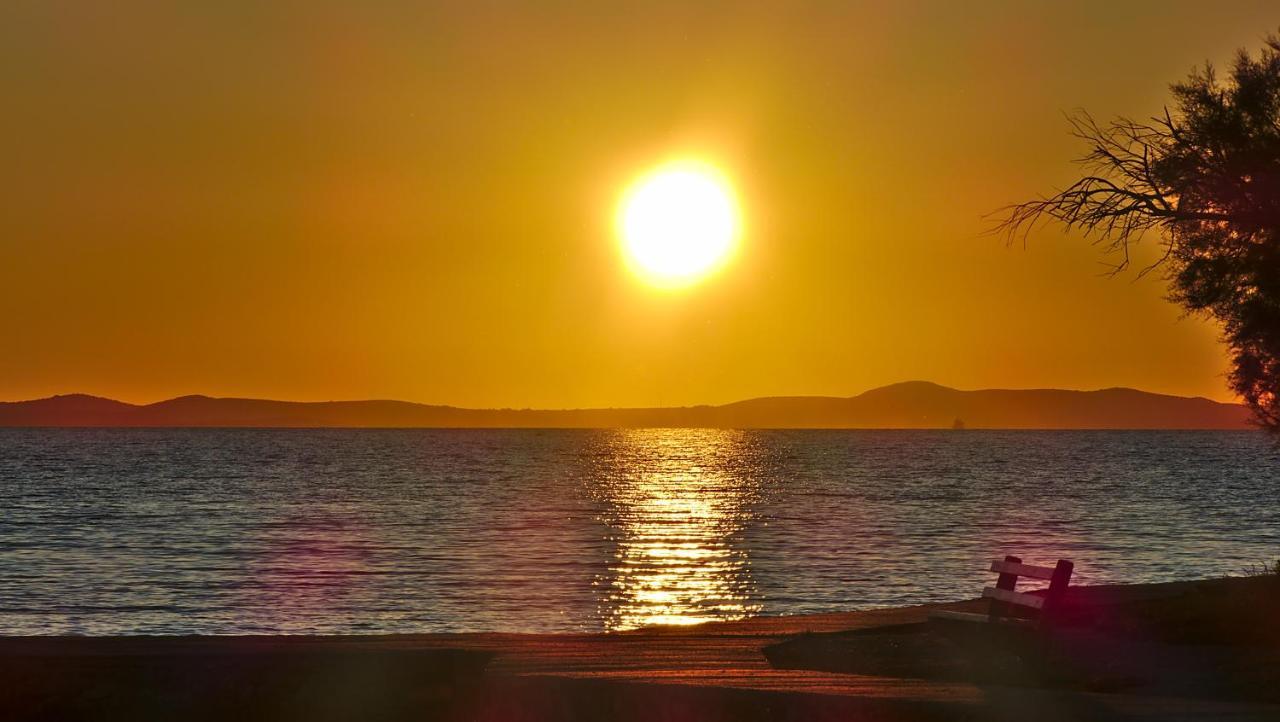 Apartments Le Mare - Pool, Sandstrand, Meerblick, W-Lan, Grill Privlaka (Zadar) Exterior foto